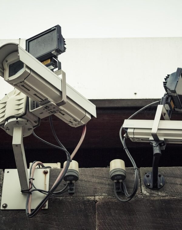 camera, surveillance camera, monitoring, security, control, video surveillance, protection, video, watch, technology, recording, cctv, secure, film, electronics, police, supervision, digital, lens, to back up