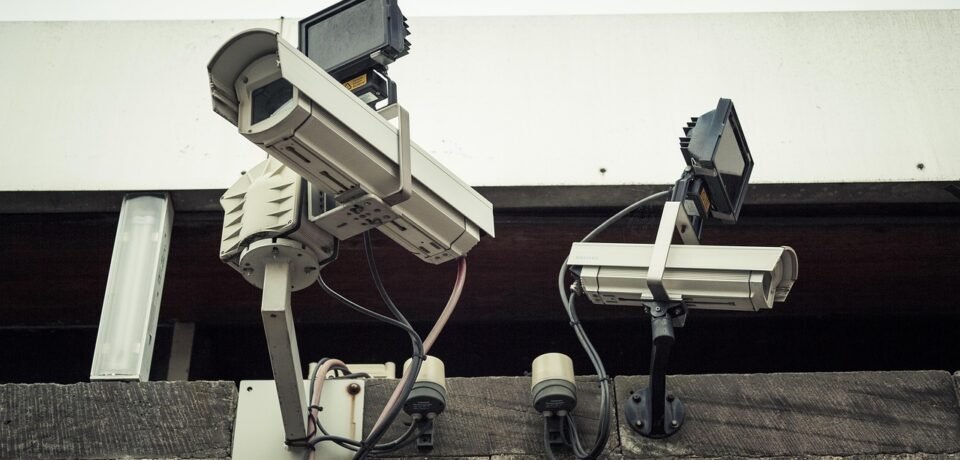 camera, surveillance camera, monitoring, security, control, video surveillance, protection, video, watch, technology, recording, cctv, secure, film, electronics, police, supervision, digital, lens, to back up